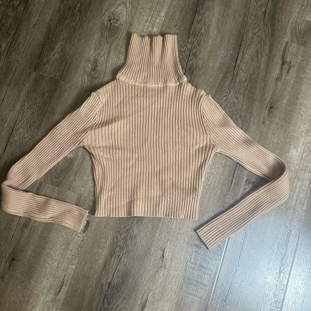 Chic Beige Ribbed Knitwear